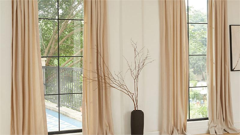 Sizes of Custom Curtains and How to Find the Right One for Yourself